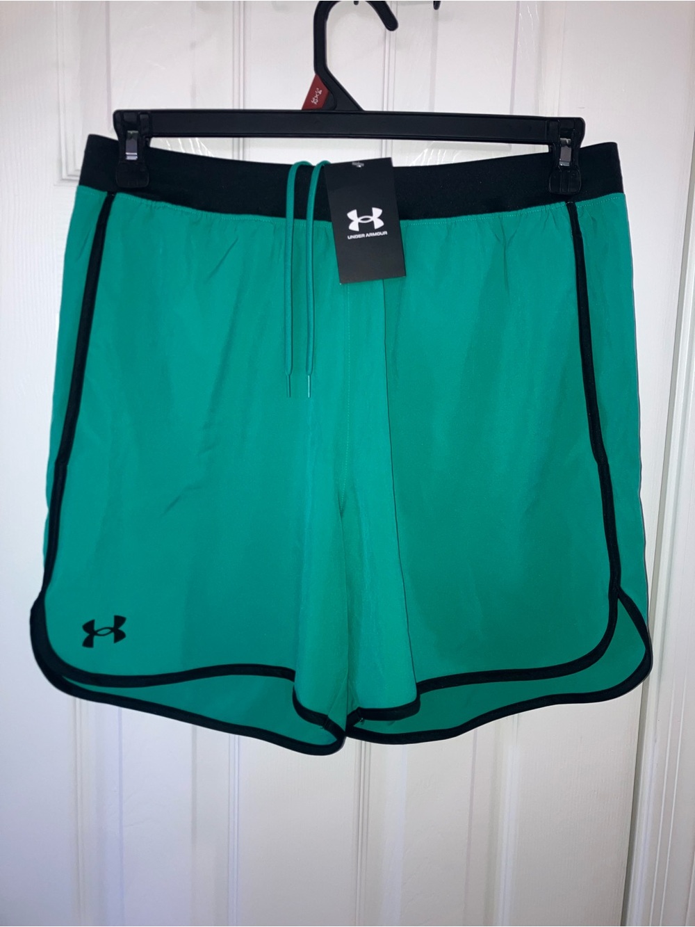 NWT Under Armour Men’s Teal Athletic Shorts with Black Trim